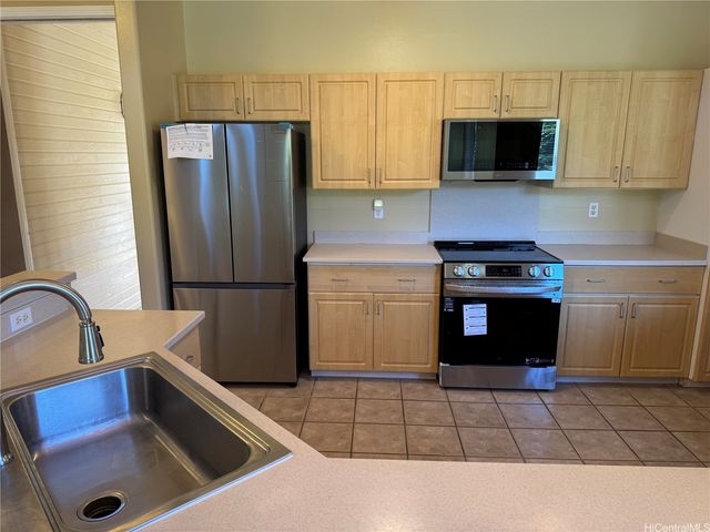95-944 Wikao Street D301, Mililani, HI 96789
