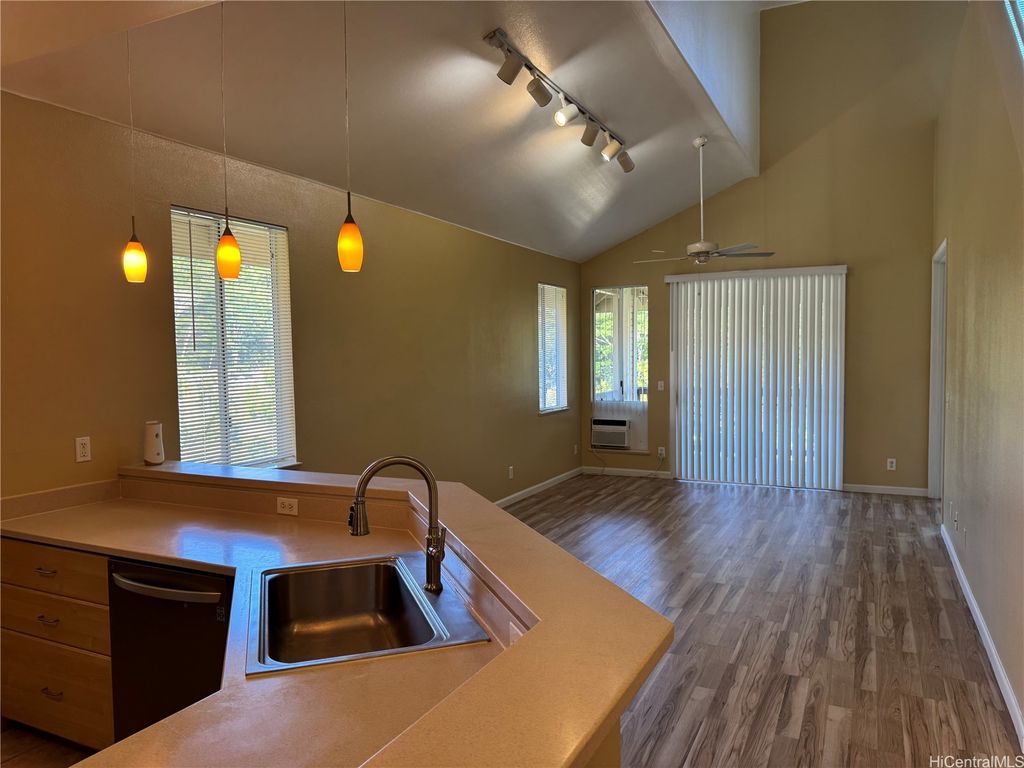 95-944 Wikao Street D301, Mililani, HI 96789
