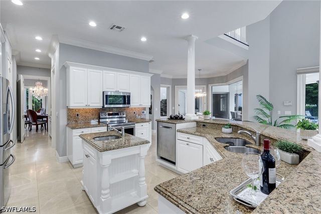 1578 S Barfield CT, Marco Island, FL 34145