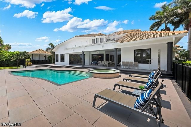 1578 S Barfield CT, Marco Island, FL 34145