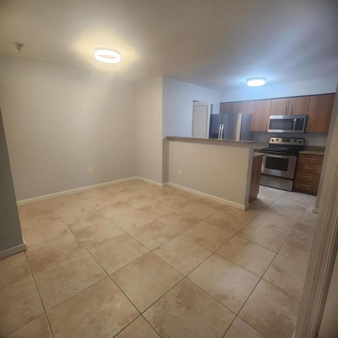 1050 CRYSTAL Way K, Delray Beach, FL 33444