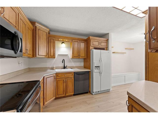 14349 Fairway Drive, Eden Prairie, MN 55344