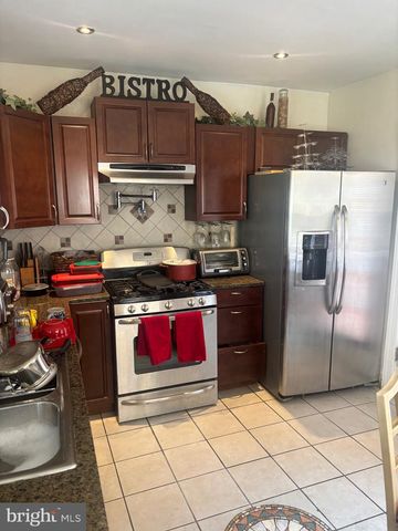 800 CONNELL AVE, Lansdowne, PA 19050