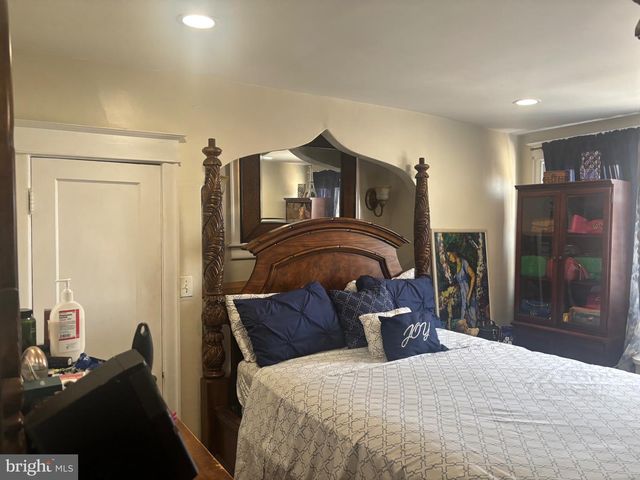800 CONNELL AVE, Lansdowne, PA 19050