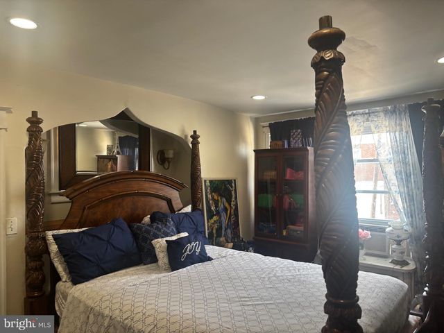 800 CONNELL AVE, Lansdowne, PA 19050