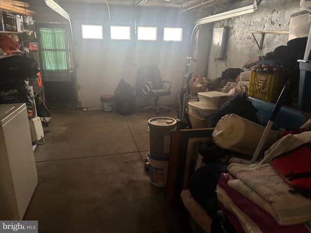 800 CONNELL AVE, Lansdowne, PA 19050