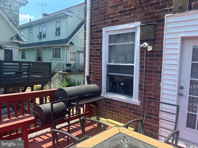 800 CONNELL AVE, Lansdowne, PA 19050