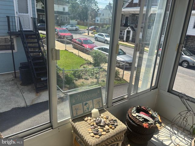 800 CONNELL AVE, Lansdowne, PA 19050