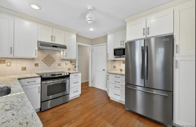 372 N Hickory Street, Massapequa, NY 11758