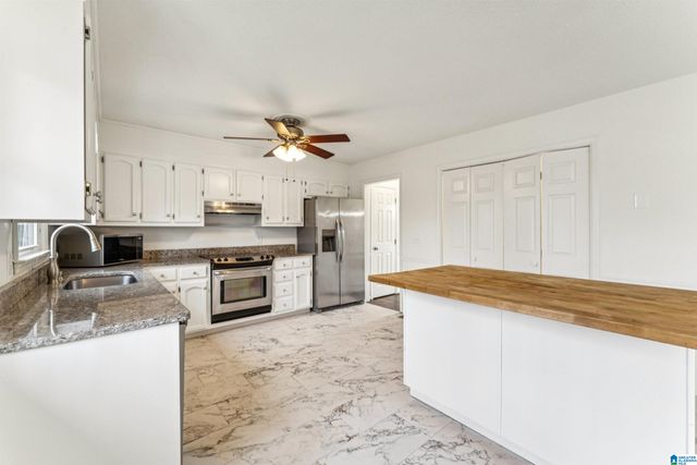 2616 N CHANDALAR LANE, Pelham, AL 35124