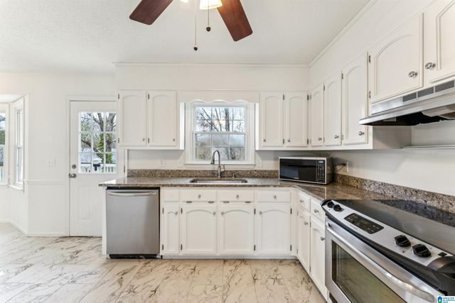 2616 N CHANDALAR LANE, Pelham, AL 35124