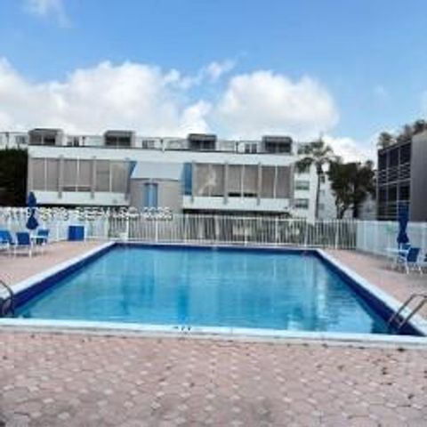 14185 SW 87th St A205, Miami, FL 33183