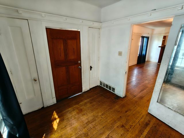 701 Tyler Street, Gary, IN 46402