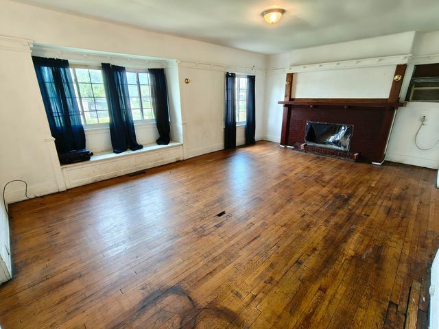701 Tyler Street, Gary, IN 46402