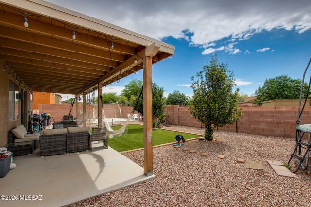 6386 S Cowpoke Drive, Tucson, AZ 85757