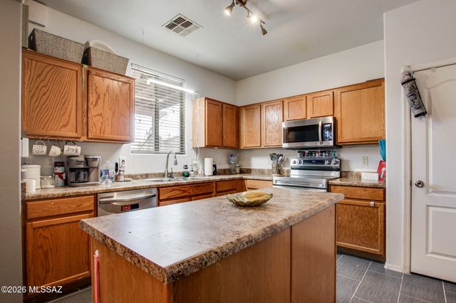 6386 S Cowpoke Drive, Tucson, AZ 85757