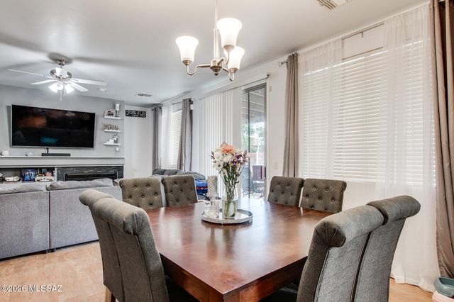 6386 S Cowpoke Drive, Tucson, AZ 85757