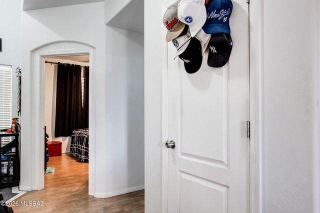 6386 S Cowpoke Drive, Tucson, AZ 85757