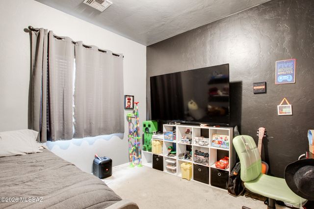 6386 S Cowpoke Drive, Tucson, AZ 85757