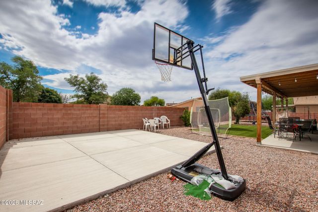 6386 S Cowpoke Drive, Tucson, AZ 85757