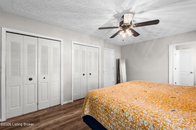 259 Colonial Dr, Mt Washington, KY 40047