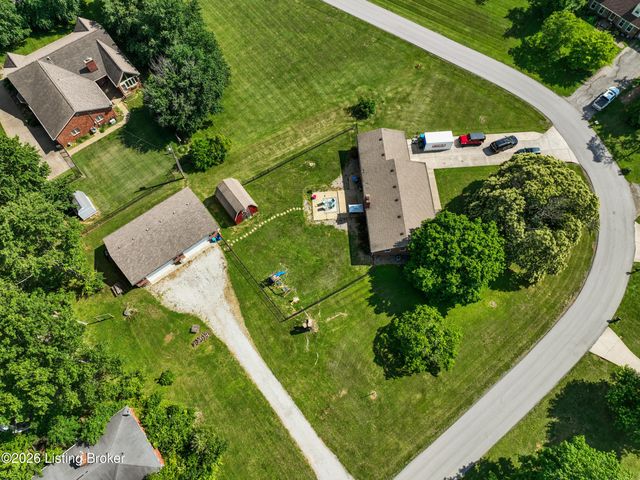 259 Colonial Dr, Mt Washington, KY 40047