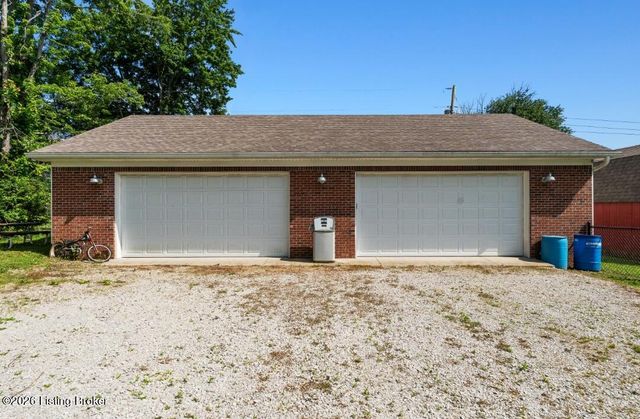 259 Colonial Dr, Mt Washington, KY 40047