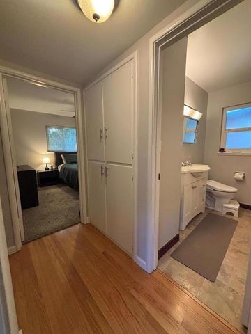 5660 Jacks Lane, Sacramento, CA 95822