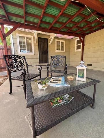 5660 Jacks Lane, Sacramento, CA 95822