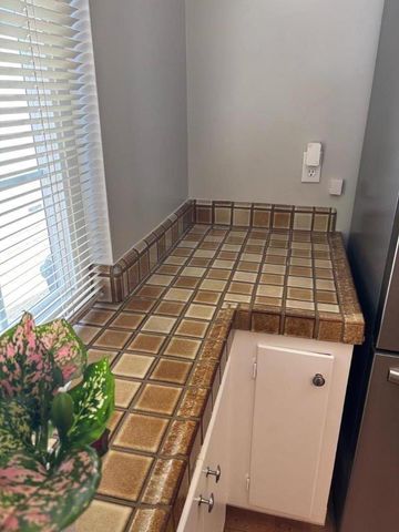 5660 Jacks Lane, Sacramento, CA 95822