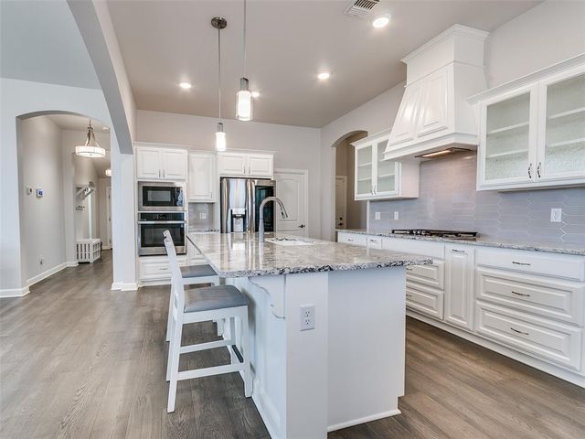 821 Mount Irving Way, Norman, OK 73071