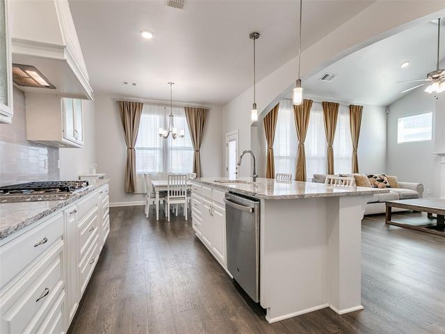 821 Mount Irving Way, Norman, OK 73071