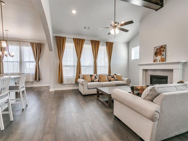 821 Mount Irving Way, Norman, OK 73071