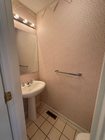 26 Darling Crossing, Norwich, CT 06360