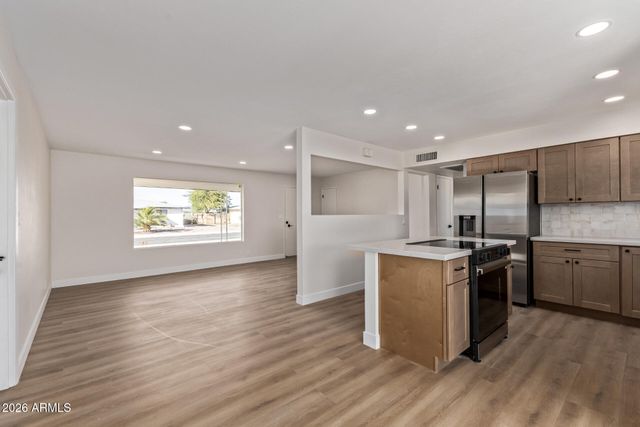 5325 E DES MOINES Street, Mesa, AZ 85205