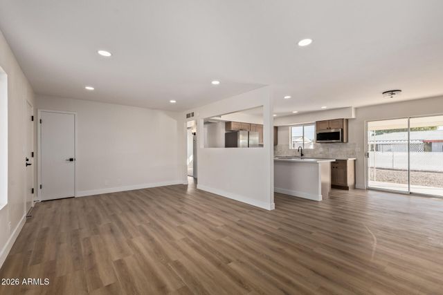 5325 E DES MOINES Street, Mesa, AZ 85205