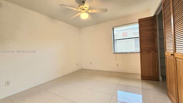 9850 NW 3rd Court 2, Plantation, FL 33324
