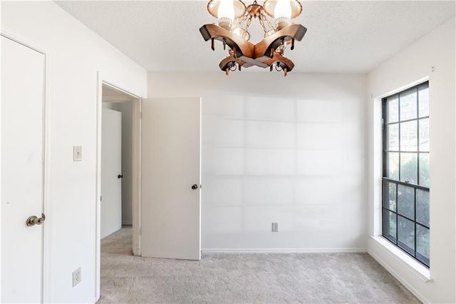 9751 Pine Knoll Road, Mobile, AL 36608