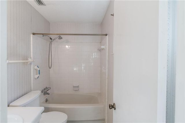 9751 Pine Knoll Road, Mobile, AL 36608