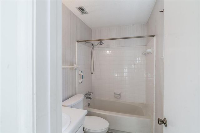 9751 Pine Knoll Road, Mobile, AL 36608