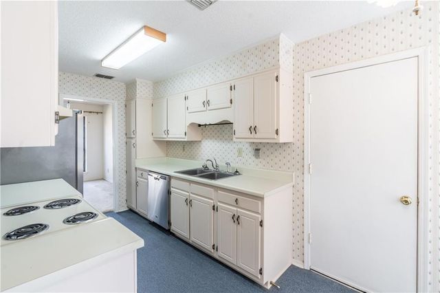 9751 Pine Knoll Road, Mobile, AL 36608