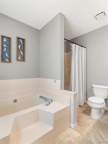 1 Questover Court, St Peters, MO 63376