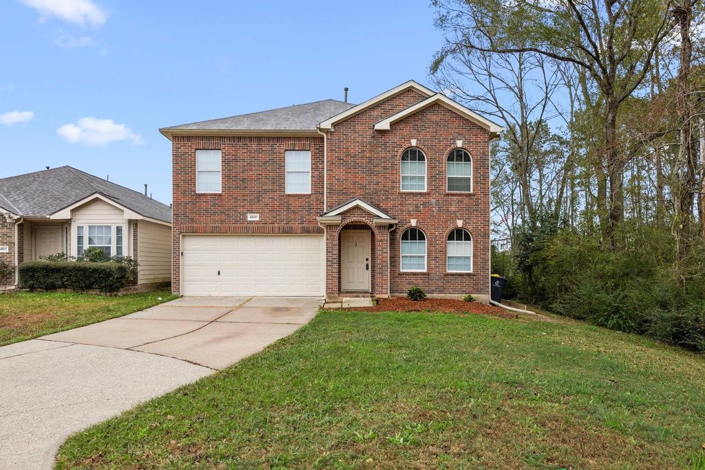 4500 Upland Circle Drive, Conroe, TX 77303