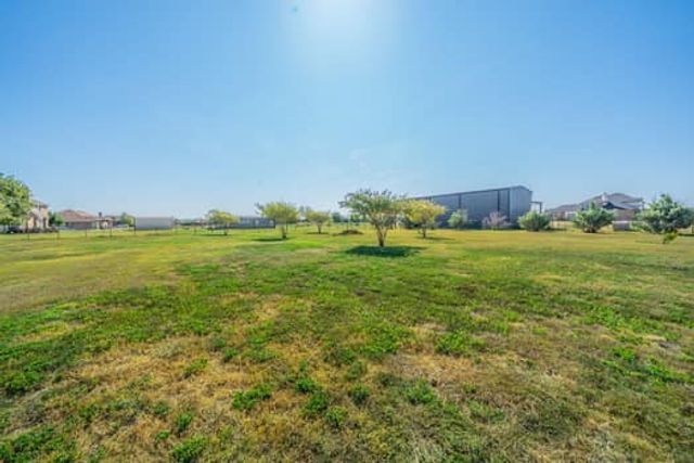 166 Oxford Ranch Road, Waxahachie, TX 75167