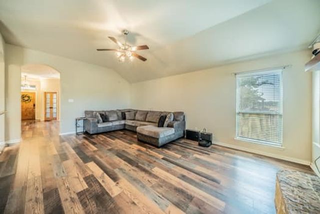 166 Oxford Ranch Road, Waxahachie, TX 75167