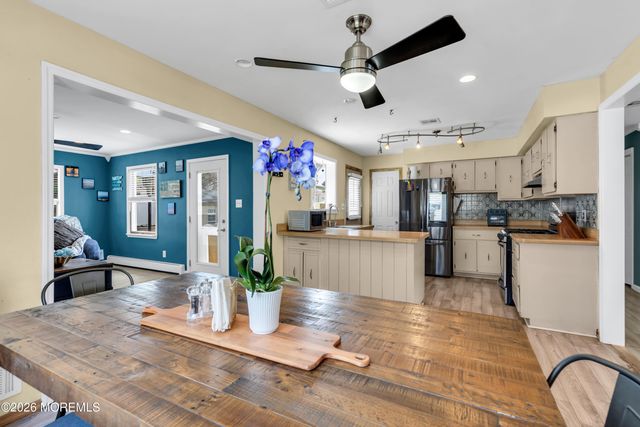 417 Anchor Avenue, Beachwood, NJ 08722