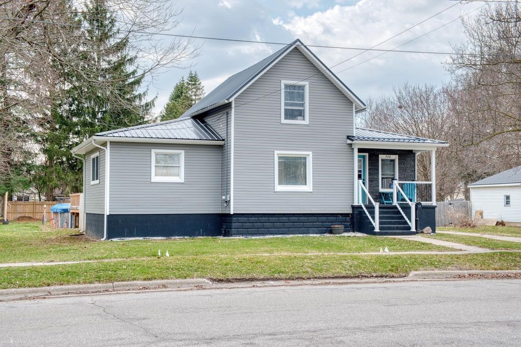 526 S Chipman Street, Owosso, MI 48867