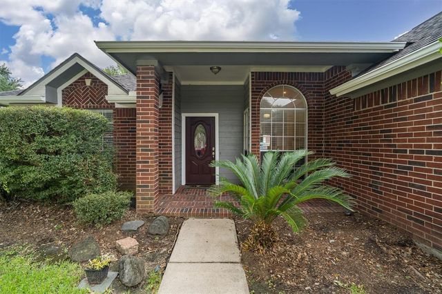 17014 Sailors Moon Court, Friendswood, TX 77546