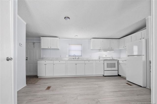 56 Lariat Drive, Parkton, NC 28371