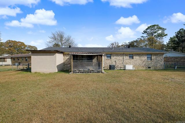 1320 Bayer St Street, Malvern, AR 72104